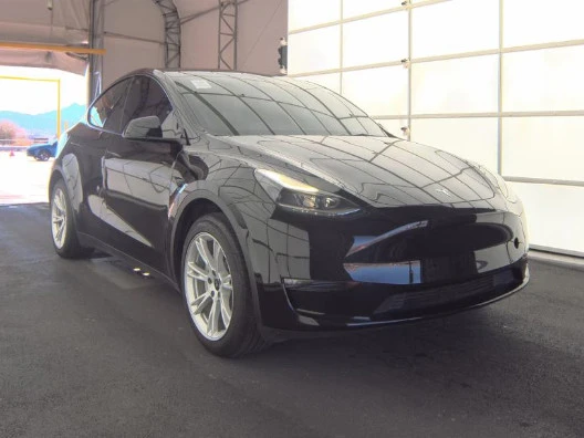 2023 Tesla Model Y - Image 2 of 6