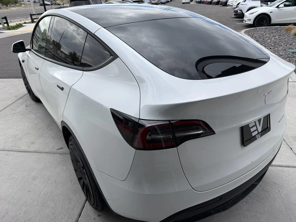 2023 Tesla Model Y - Image 6 of 26