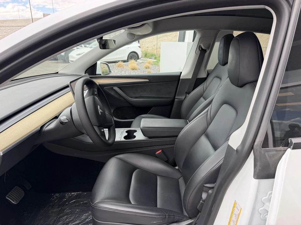 2023 Tesla Model Y - Image 12 of 21