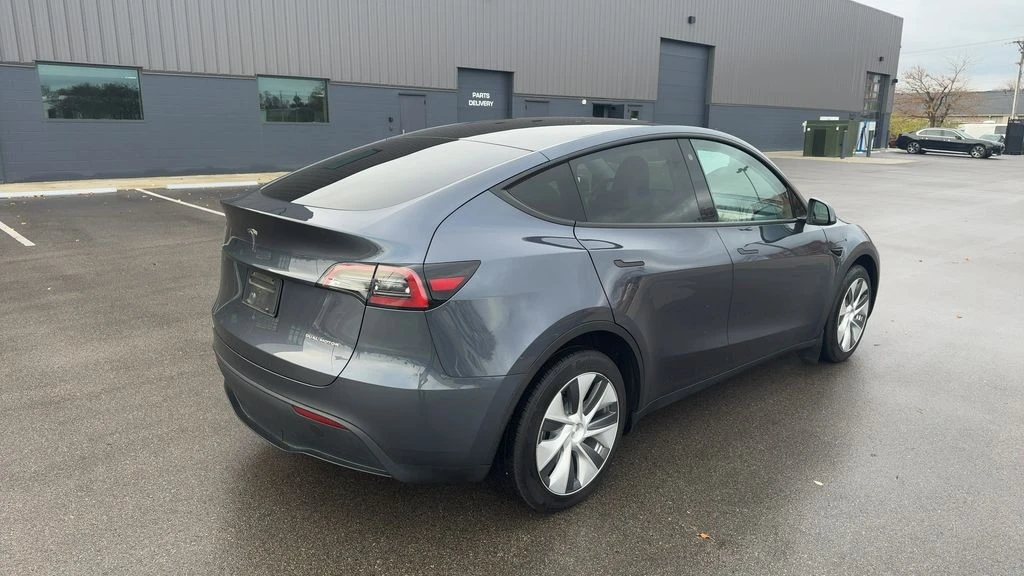 2023 Tesla Model Y - Image 3 of 6