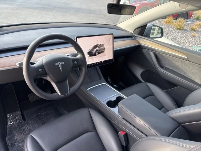 2023 Tesla Model Y - Image 12 of 21