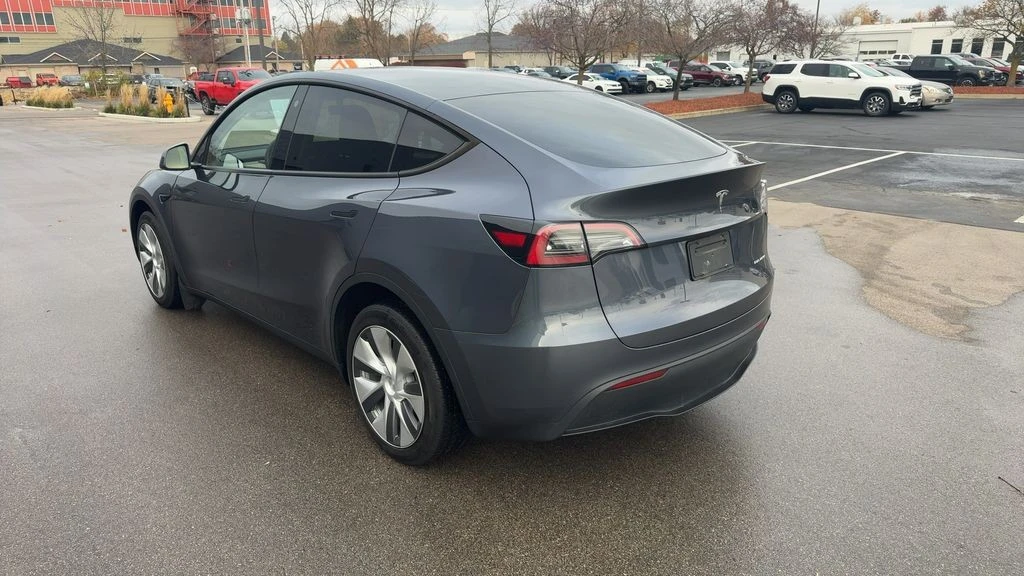 2023 Tesla Model Y - Image 4 of 6