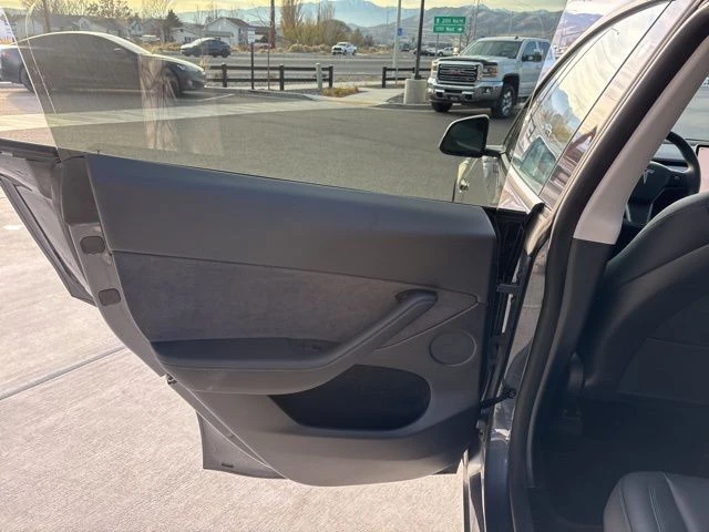 2023 Tesla Model Y - Image 14 of 21