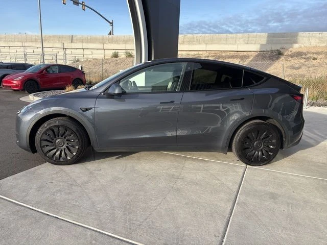 2023 Tesla Model Y - Image 5 of 21
