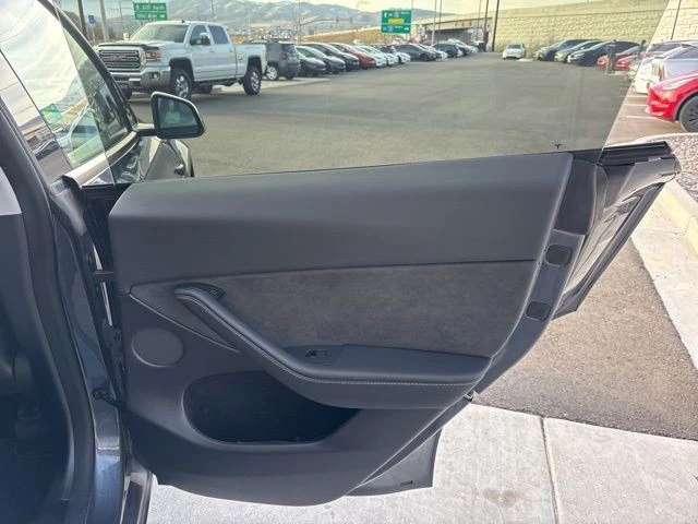 2023 Tesla Model Y - Image 17 of 21