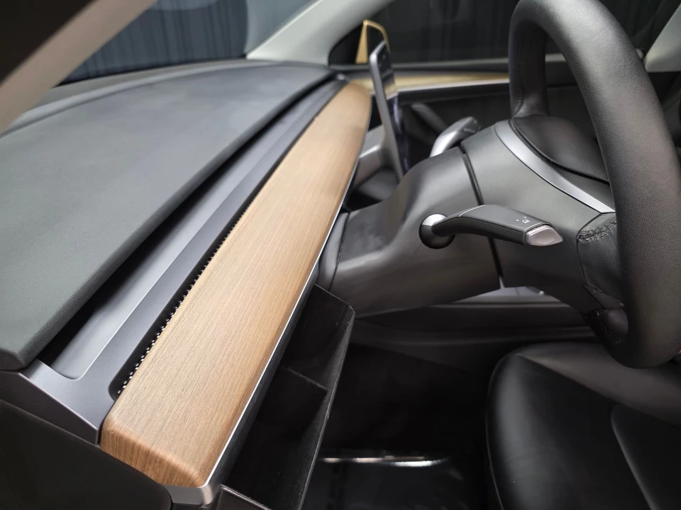 2023 Tesla Model Y - Image 20 of 31