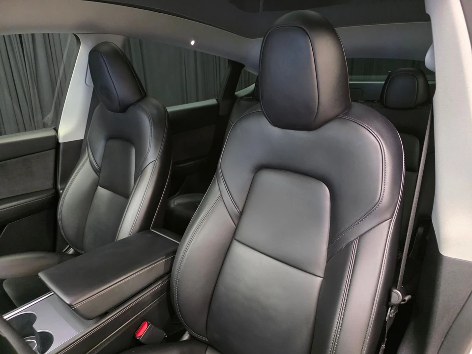 2023 Tesla Model Y - Image 18 of 31