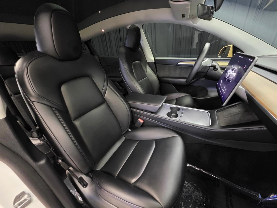 2023 Tesla Model Y - Image 31 of 31