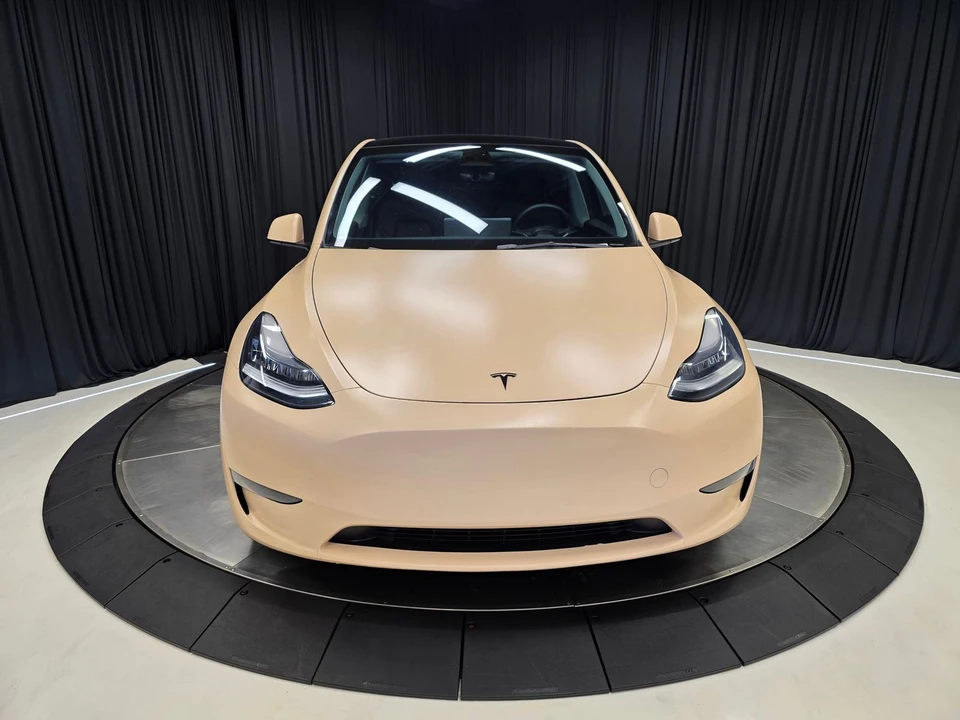 2023 Tesla Model Y - Image 7 of 31