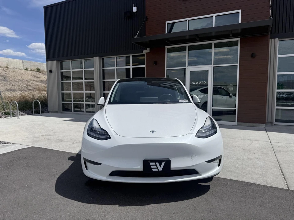 2023 Tesla Model Y - Image 3 of 27