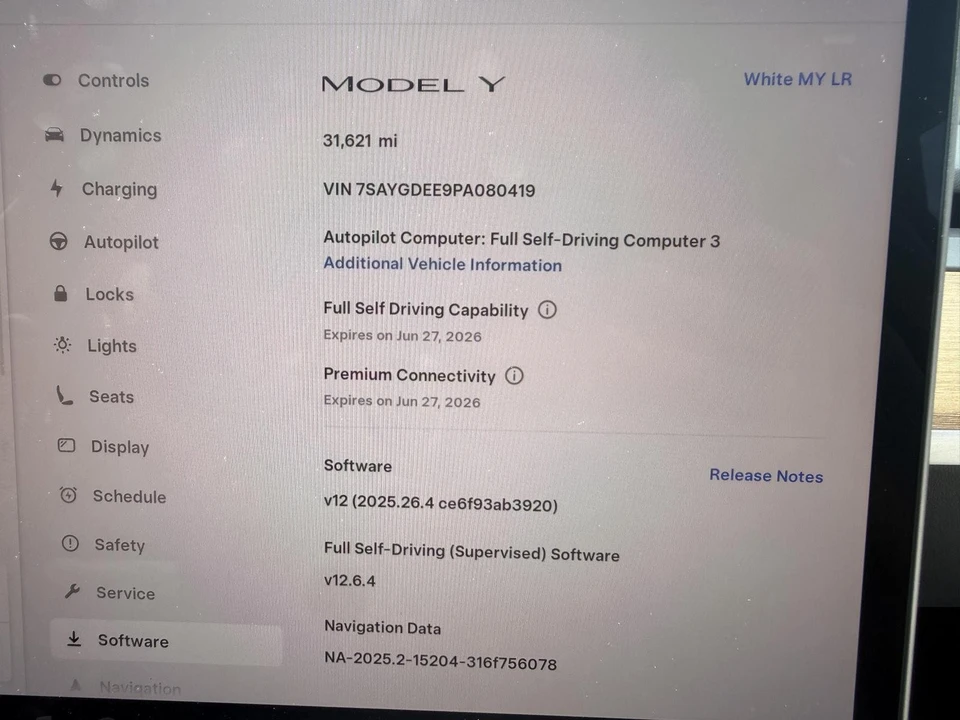 2023 Tesla Model Y - Image 25 of 27