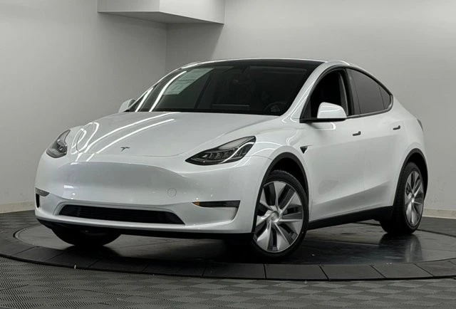 2023 Tesla Model Y - Image 2 of 21