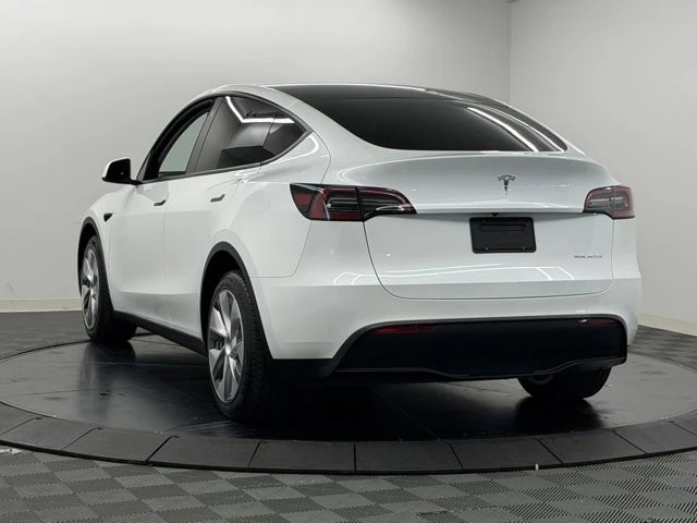 2023 Tesla Model Y - Image 10 of 21