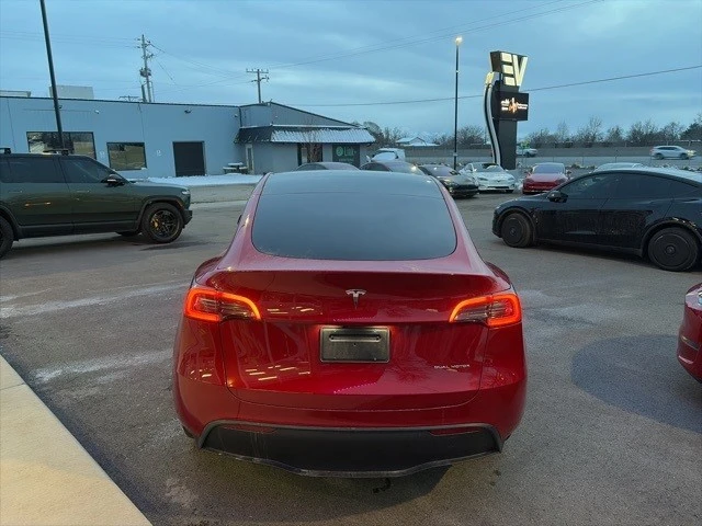 2023 Tesla Model Y - Image 7 of 21