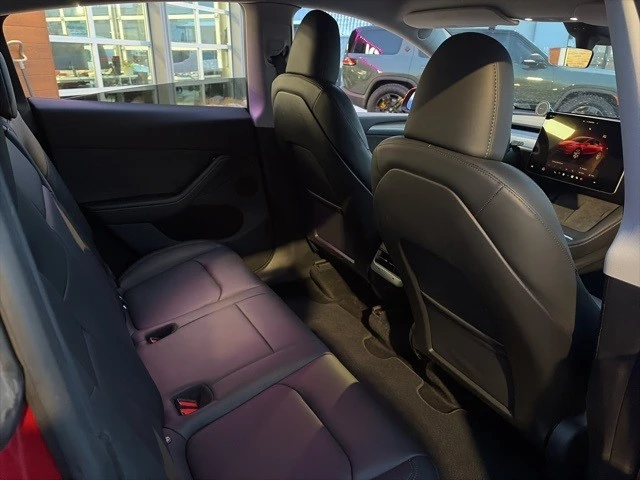 2023 Tesla Model Y - Image 19 of 21