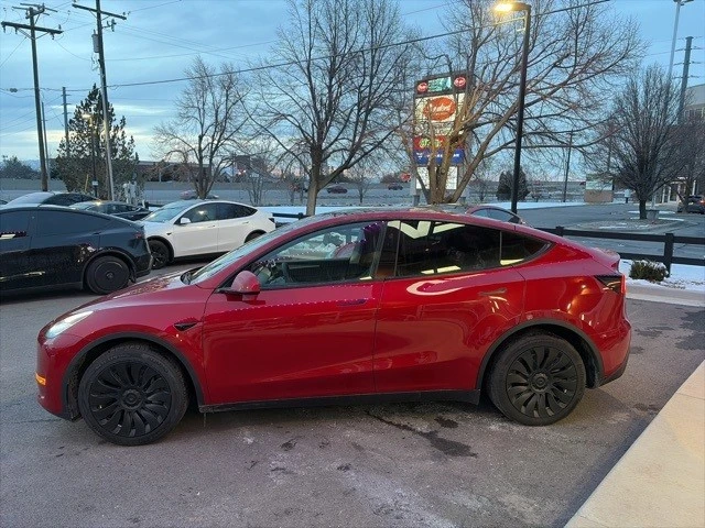 2023 Tesla Model Y - Image 5 of 21