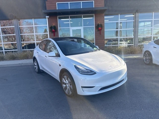 2023 Tesla Model Y - Image 2 of 21