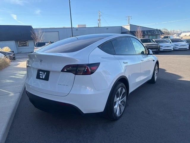 2023 Tesla Model Y - Image 8 of 21