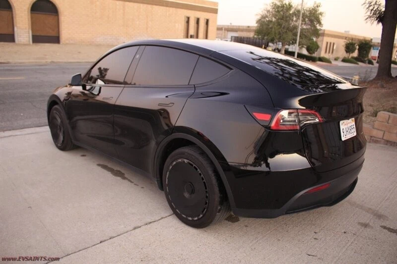 2023 Tesla Model Y - Image 3 of 21