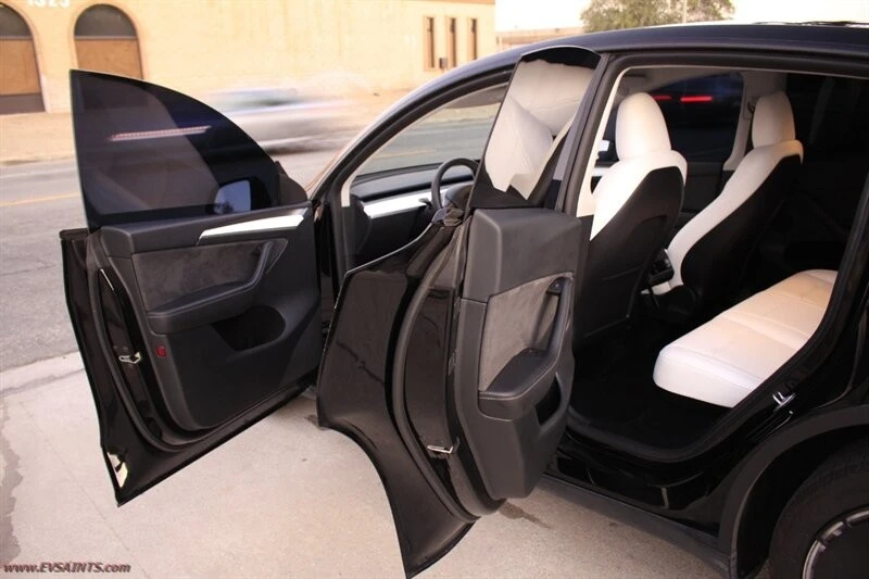2023 Tesla Model Y - Image 15 of 21