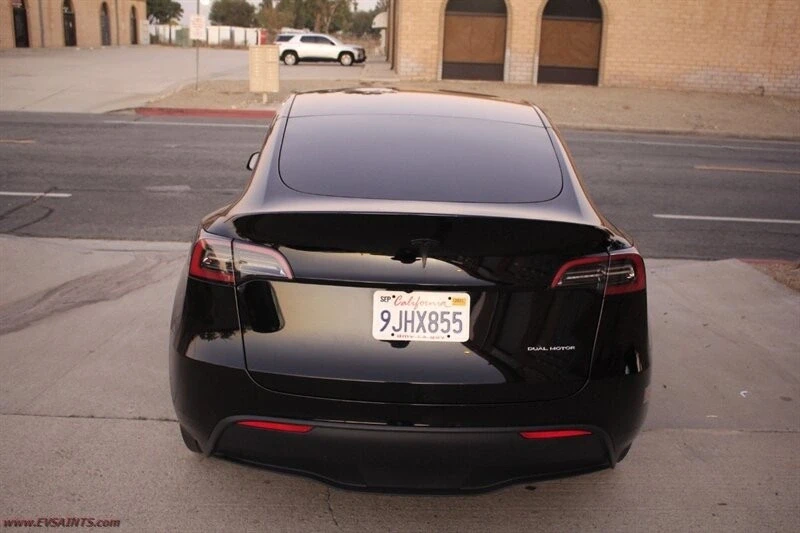 2023 Tesla Model Y - Image 4 of 21