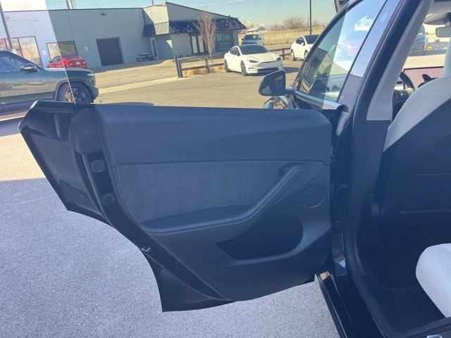 2023 Tesla Model Y - Image 14 of 21