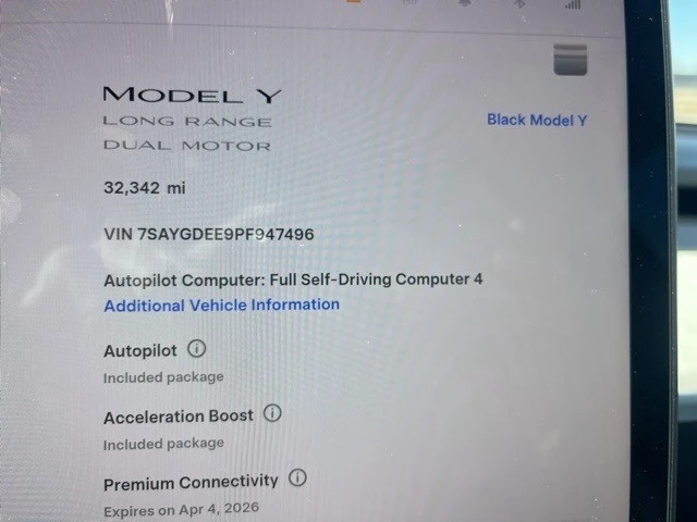 2023 Tesla Model Y - Image 12 of 21