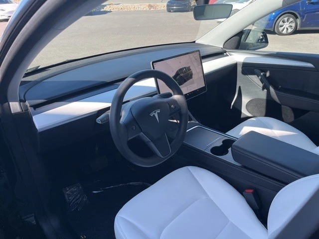 2023 Tesla Model Y - Image 10 of 21