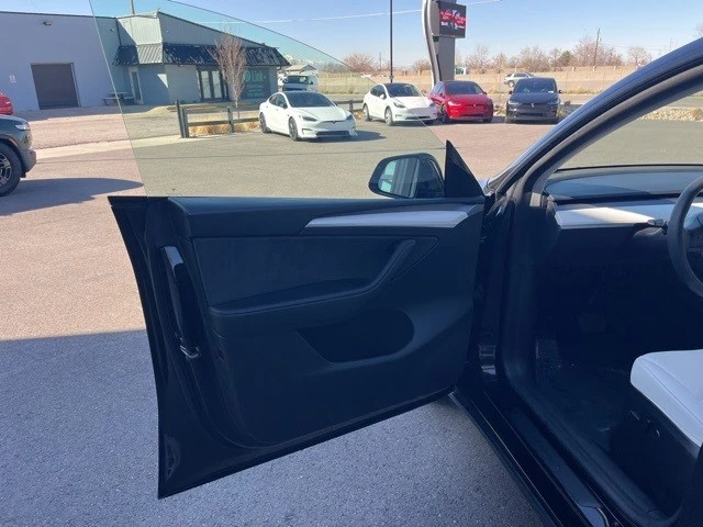 2023 Tesla Model Y - Image 9 of 21