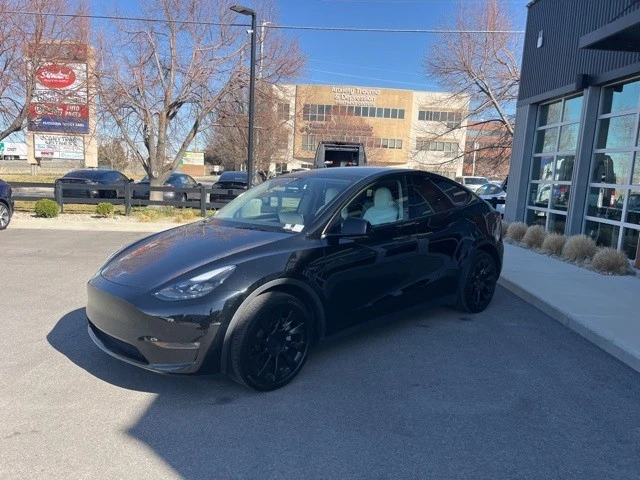 2023 Tesla Model Y - Image 3 of 21
