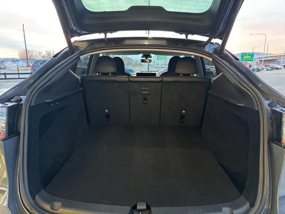 2023 Tesla Model Y - Image 16 of 21