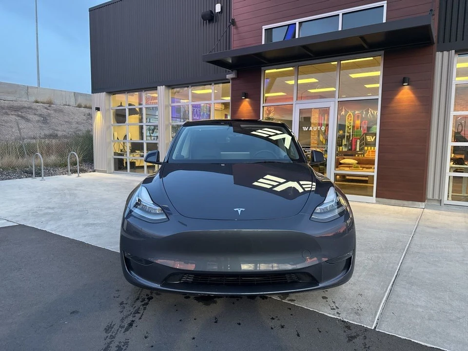 2023 Tesla Model Y - Image 2 of 21