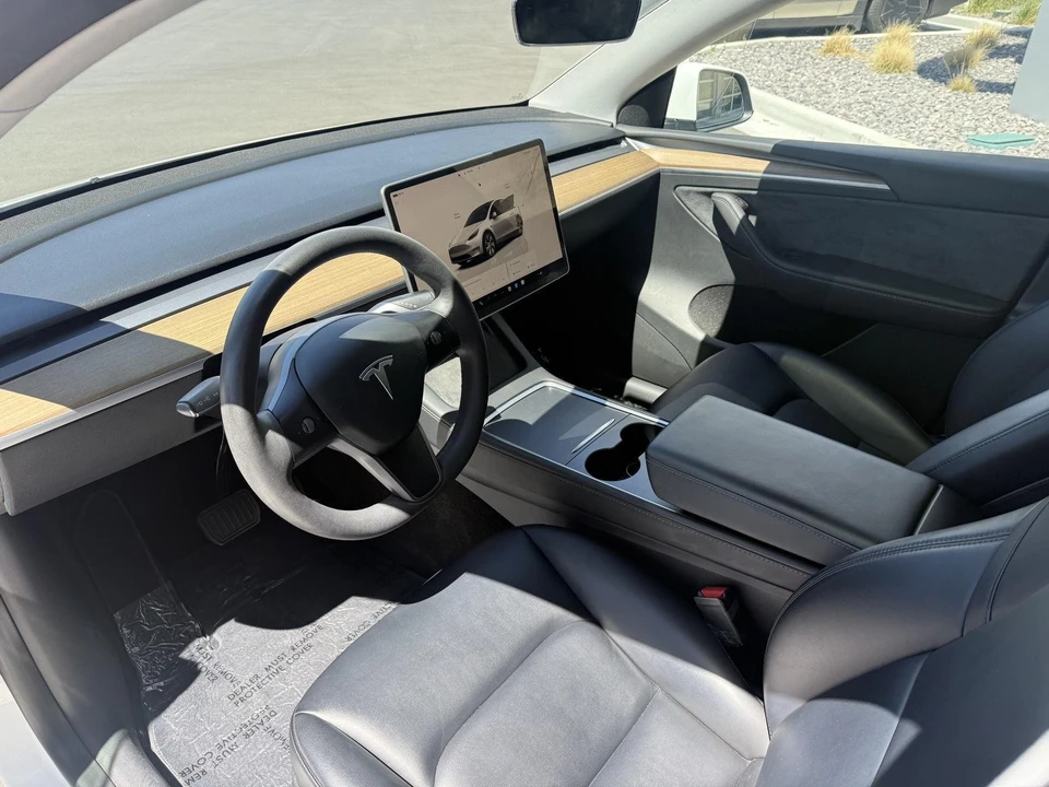 2023 Tesla Model Y - Image 12 of 27