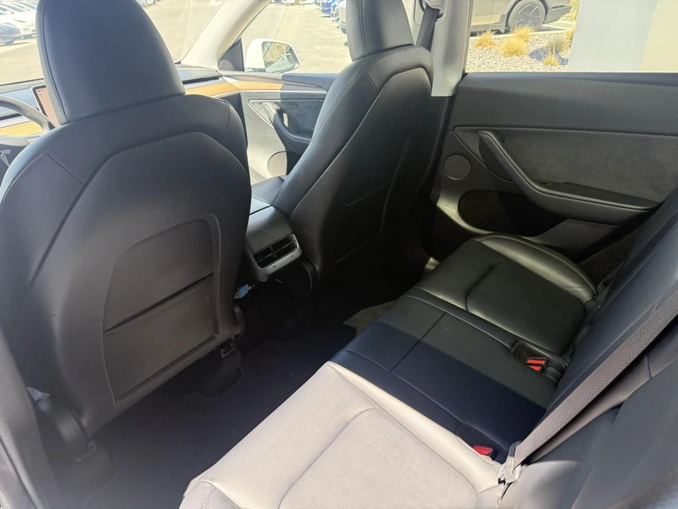 2023 Tesla Model Y - Image 15 of 27
