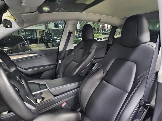2023 Tesla Model Y - Image 6 of 12
