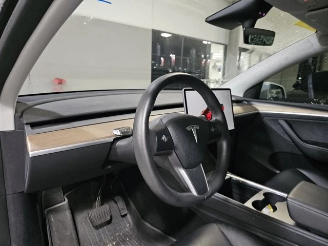 2023 Tesla Model Y - Image 5 of 12