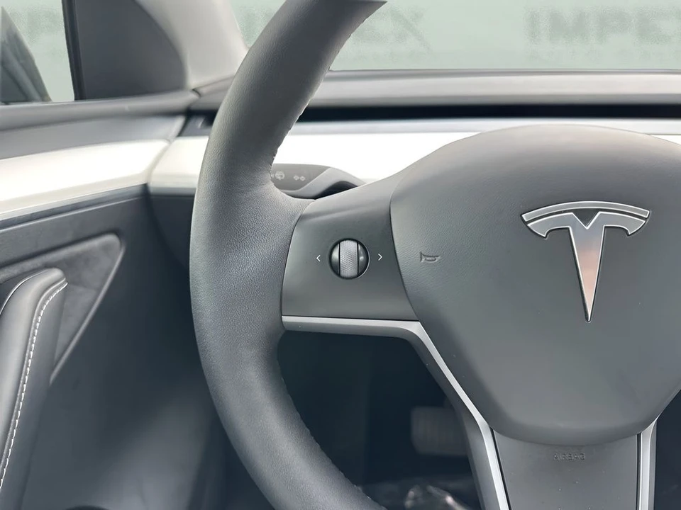 2023 Tesla Model Y - Image 15 of 21