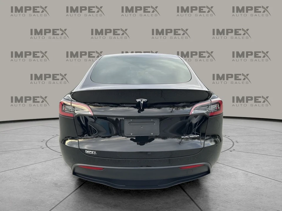 2023 Tesla Model Y - Image 4 of 12