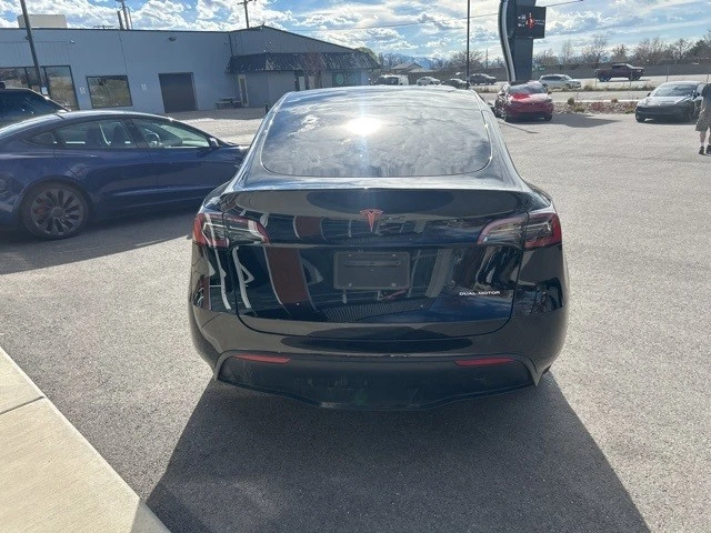 2023 Tesla Model Y - Image 7 of 21