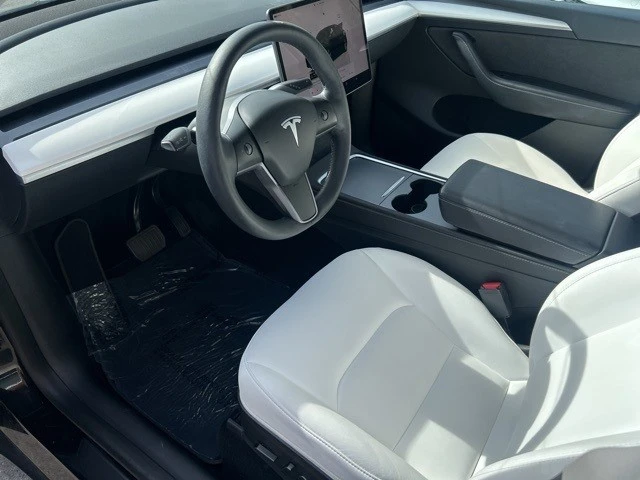 2023 Tesla Model Y - Image 11 of 21