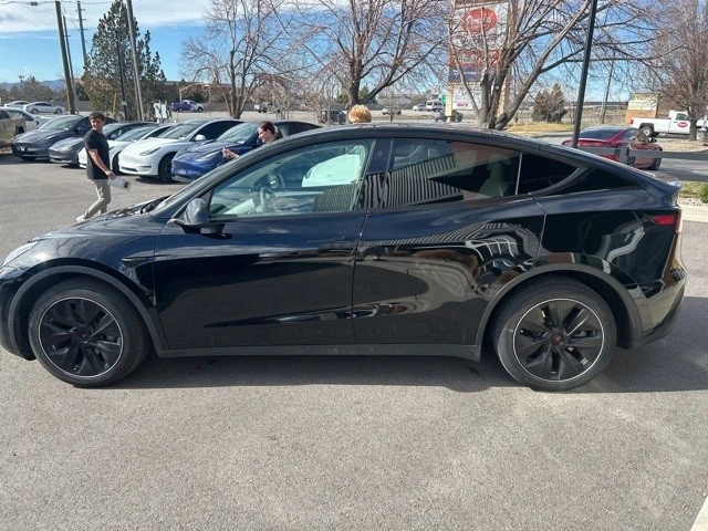 2023 Tesla Model Y - Image 5 of 21