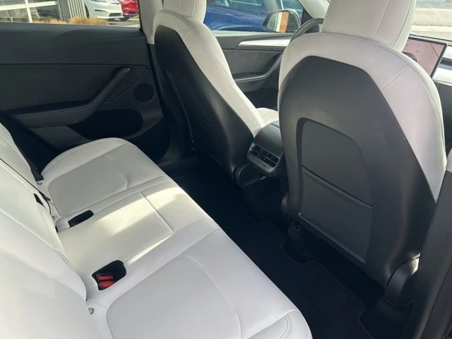 2023 Tesla Model Y - Image 18 of 21