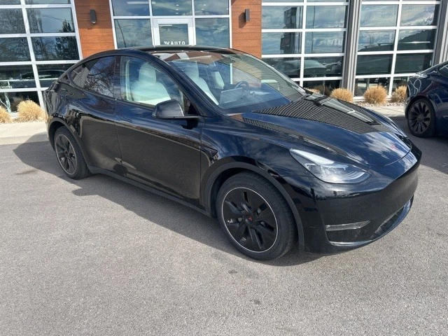 2023 Tesla Model Y - Image 2 of 21