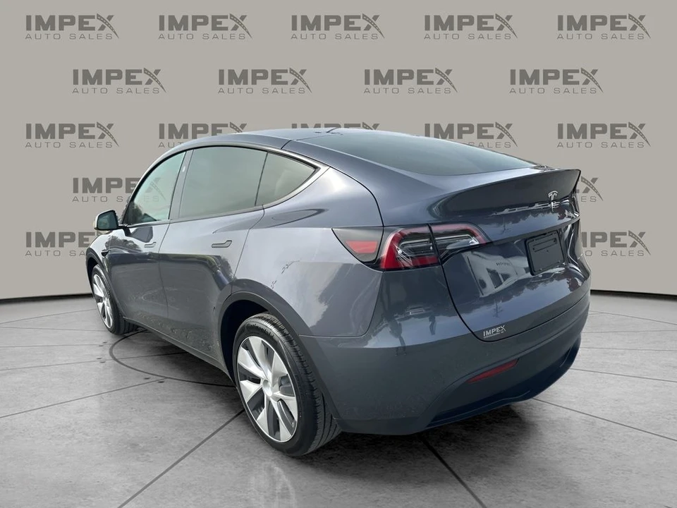 2023 Tesla Model Y - Image 3 of 12