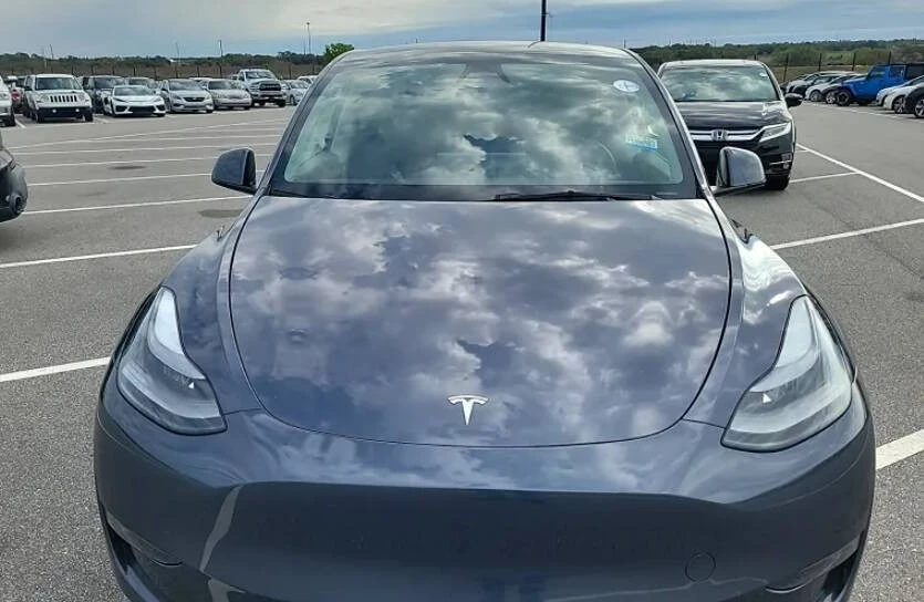 2023 Tesla Model Y - Image 6 of 11