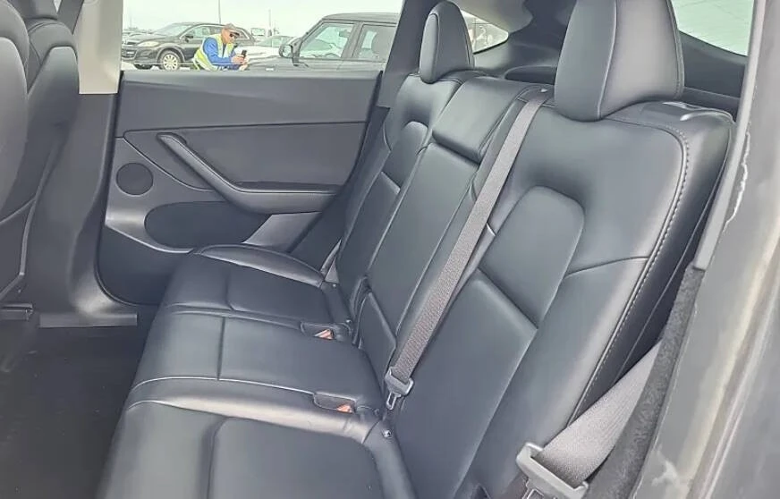 2023 Tesla Model Y - Image 8 of 11