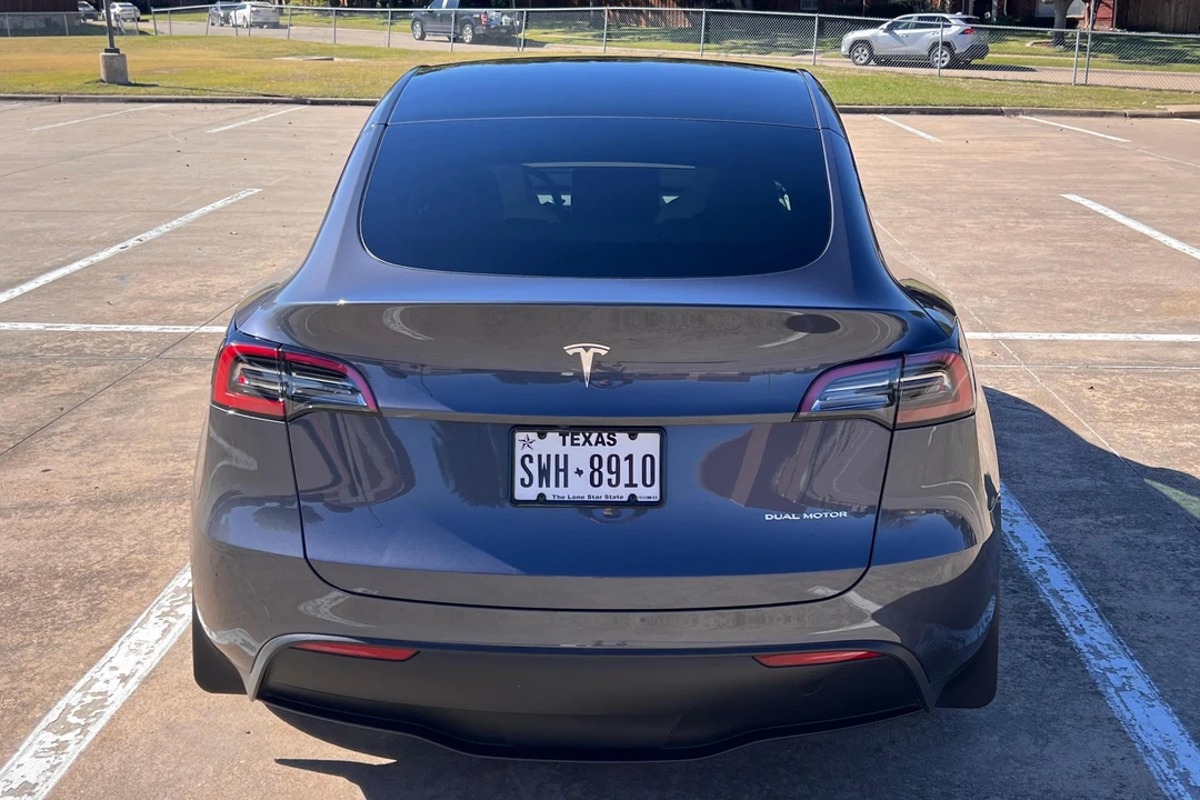 2023 Tesla Model Y - Image 5 of 31