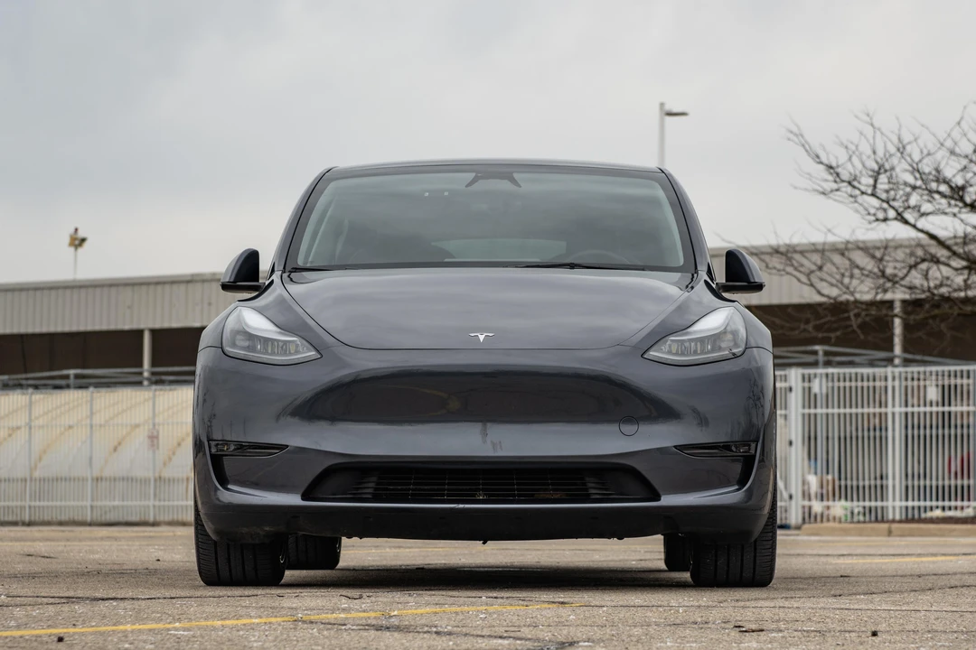 2023 Tesla Model Y - Image 6 of 31