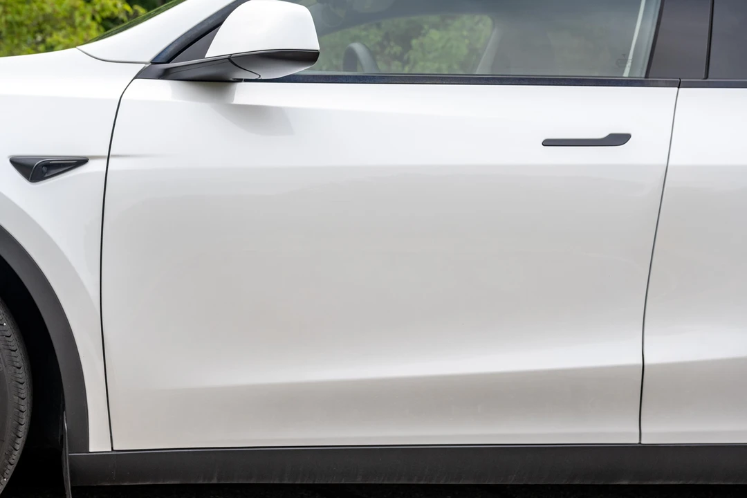 2023 Tesla Model Y - Image 23 of 31