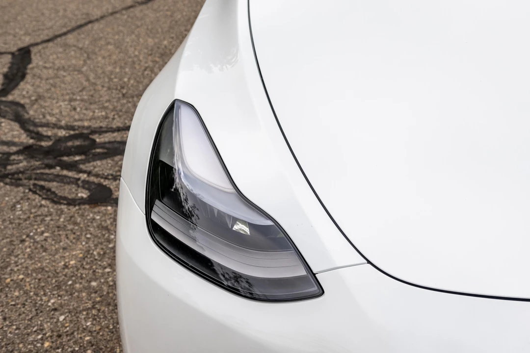 2023 Tesla Model Y - Image 11 of 31